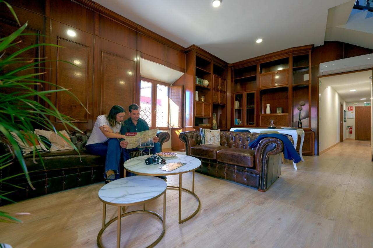 Duplex Casa De Las Argollas Grand Suite Parking Gratis Plasencia Bagian luar foto